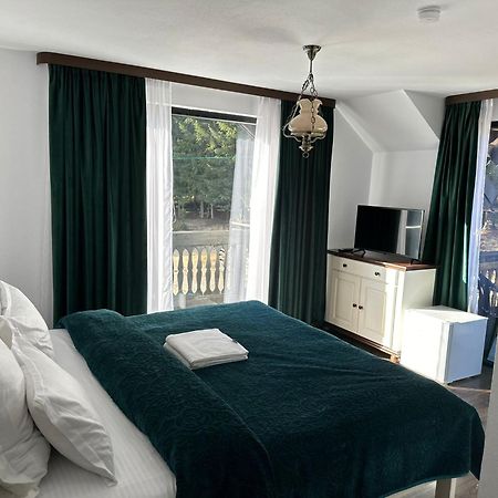 Hotel Conacul Muntii Bucovinei Câmpulung Moldovenesc Exteriér fotografie